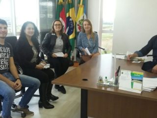 Gilso Paz recebe em seu gabinete a visita de representantes da UFSM