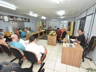 Gilso Paz participa de reunião da AMASBI