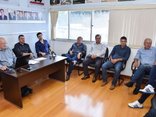 Gilso Paz participa de reunião da Amasbi em Soledade