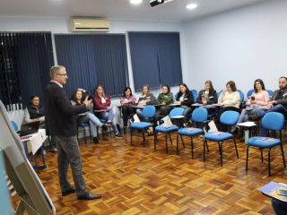 Administração Municipal e Sebrae promovem workshop sobre abordagens de vendas