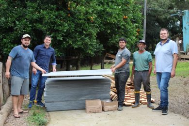 Iniciada a entrega dos materiais para o primeiro lote do Programa Municipal de Reformas Habitacionais
