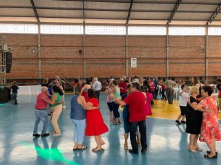 Tio Hugo 24 anos: Baile para a Terceira Idade e PCD’s abriu as comemorações